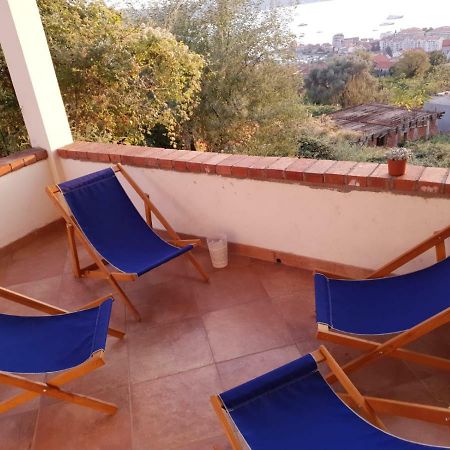 Holiday Home Nives Тиват Екстериор снимка