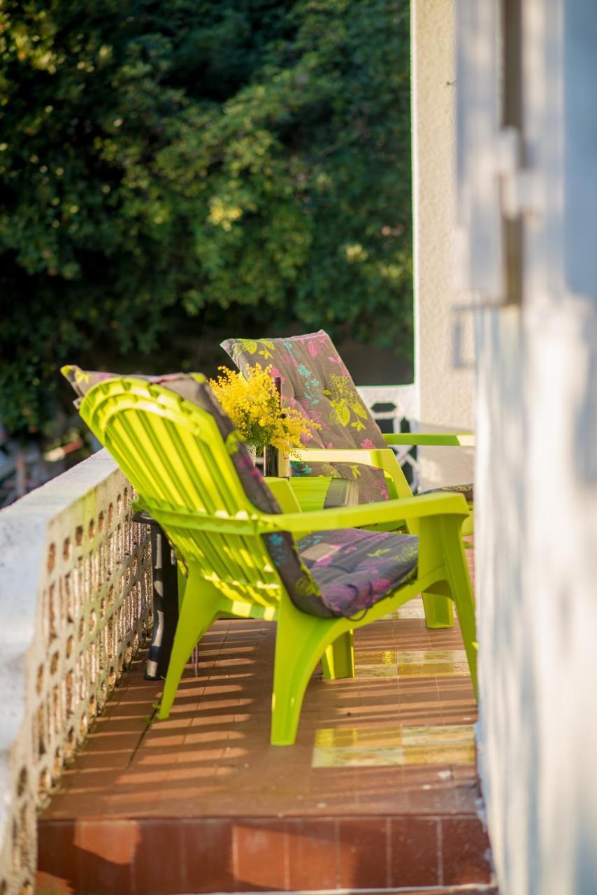 Holiday Home Nives Тиват Екстериор снимка