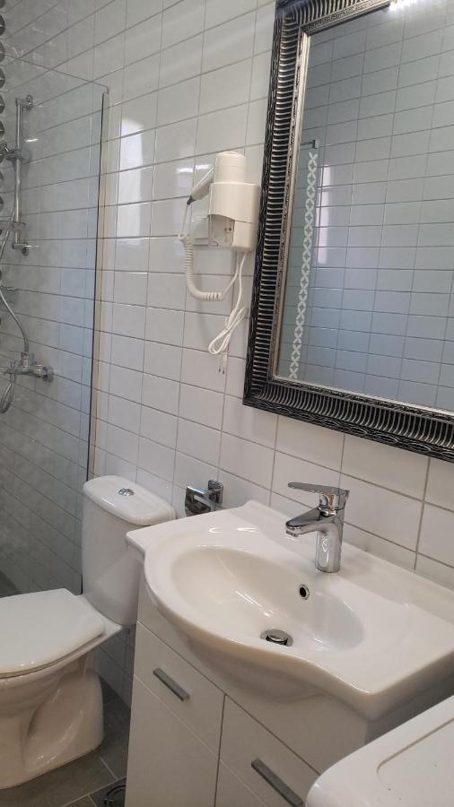 Holiday Home Nives Тиват Екстериор снимка